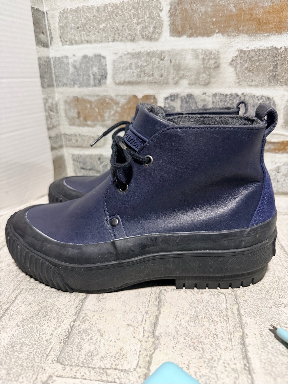 PF FLYERS
Hi Press Waterproof Boot blue woman’s 8.5 men’s 7